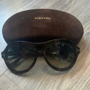Tom Ford Pilot sunglasses